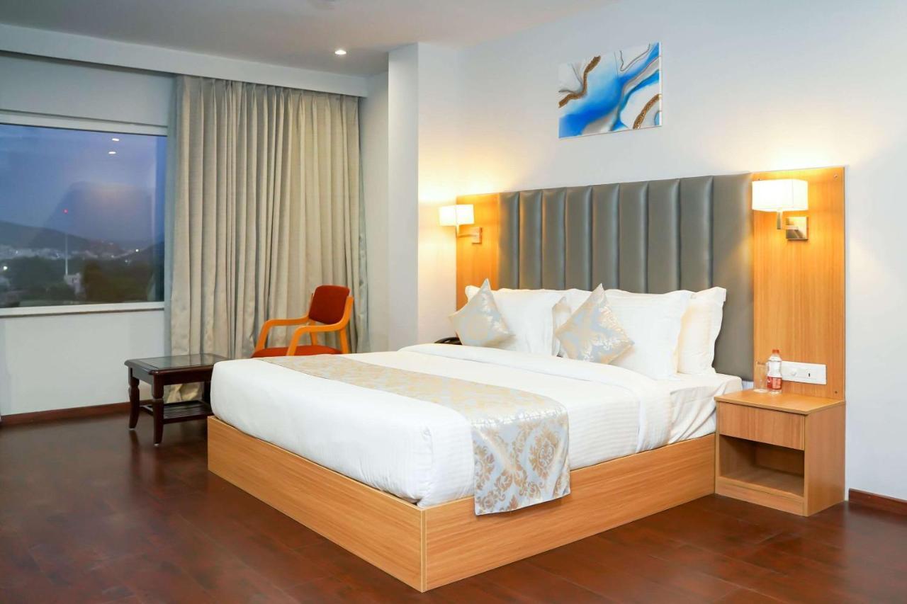 Comfort Inn อุเดเปอร์ ภายนอก รูปภาพ